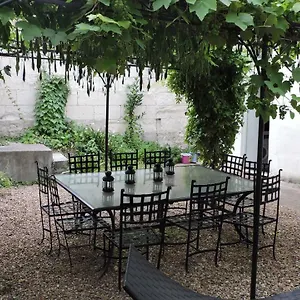 https://gite-la-bourgeoise-jardin-4-chambres-3-wc-2-salles-deau.inbrittany.com